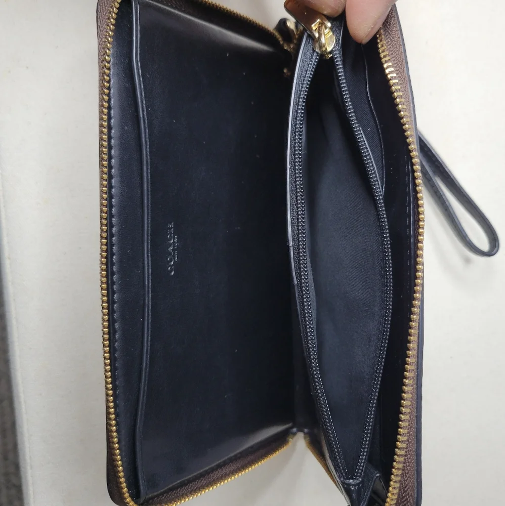 Coach Signature Brown Large Phone Wallet In Signature Canvas - Picture 14 of 15